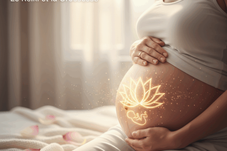 Une grande image douce et lumineuse d'une main posée sur un ventre de femme enceinte, ou une fleur de lotus